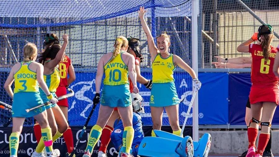 Australia secure progression as China impress with an 11-0 win on Day 4 of the Junior World Cup